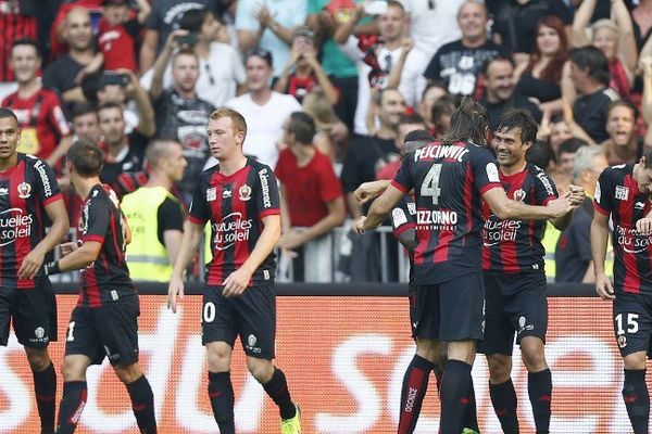 Les Aiglons de l'OGC Nice lors de leur victoire dans leur nouveau stade ce week-end face à Valenciennes