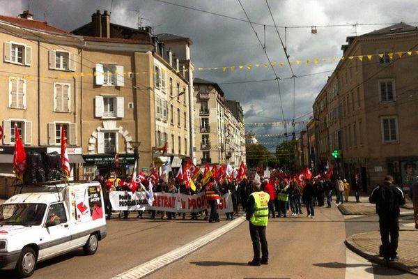 Après une journée de mobilisation mardi 17 mai, les manifestants étaient de retour dans les rues de Limoges ce jeudi matin