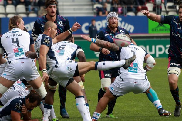 Montpellier, brouillon, a été battu pour la deuxième fois en trois matches de Top 14, samedi sur le terrain du Stade Français (20-31).