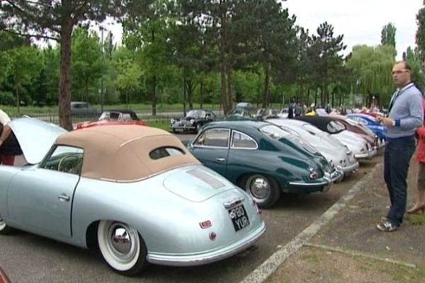 Près de 220 Porsche 356 étaient réunies