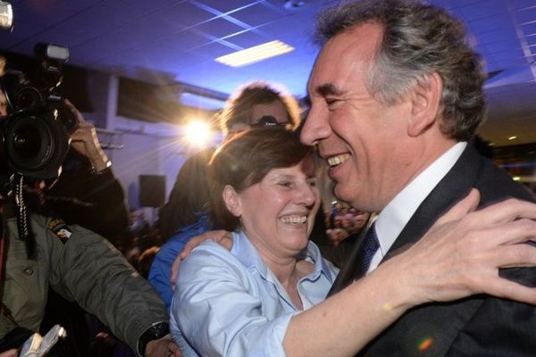 Joie intense pour François Bayrou, qui accède à 62 ans à la mairie de Pau