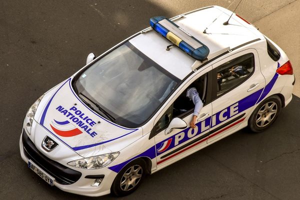 Jeudi 11 février, dans la soirée, un véhicule de police a été pris pour cible à Ajaccio. 