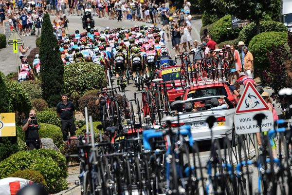 Dimanche 22 juillet, suivez l'étape en direct Millau - Carcassonne.