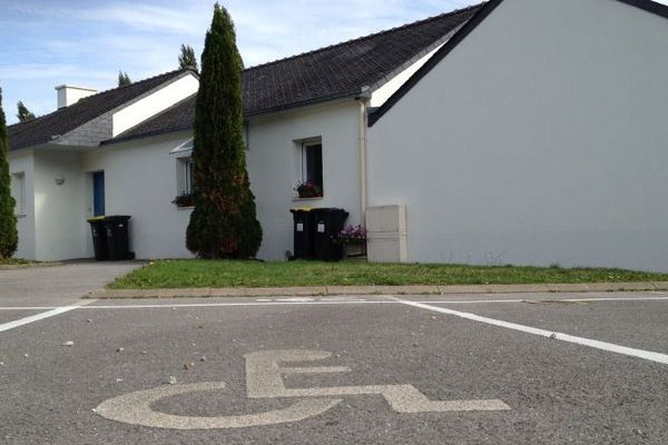 La maisonnette de la jeune femme handicapée à Monterblanc (Morbihan)