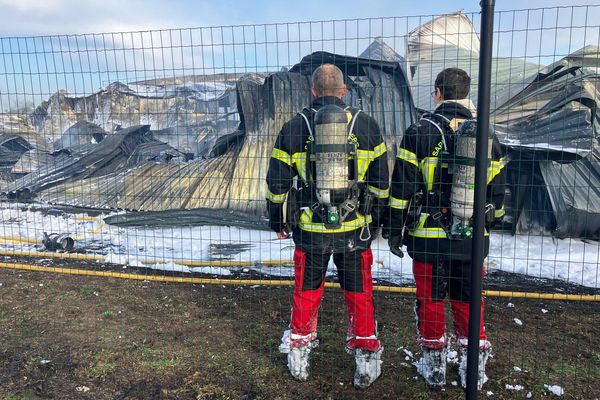 2000m² d'entrepôt ont été détruits.