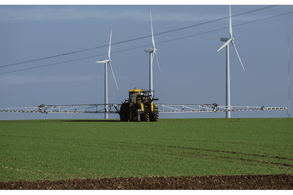 Epandage de pesticides : la carte d'achats de pesticides publiée par Générations Futures classe la région Centre-Val de Loire parmi les mauvais élèves.