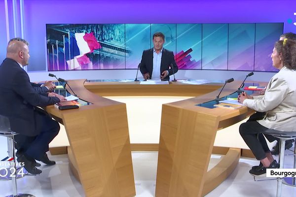 Les débats pour la 5ème circonscription de Saône-et-Loire en direct sur France 3 Bourgogne.