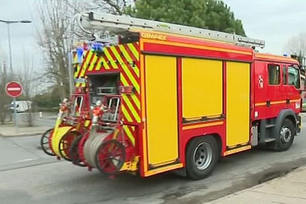 Véhicule du centre de secours de St Loubès en Gironde.