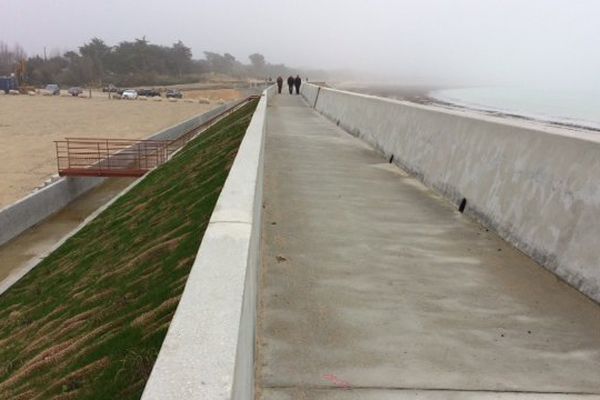 La nouvelle digue du Boutillon à Ars-en-Ré