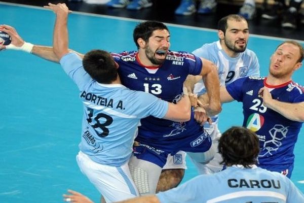 Montpellier : Nikola Karabatic durant le match préparatoire au mondial France-Argentine - 9 janvier 2013.