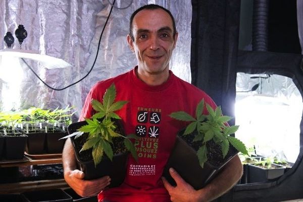 Dominique Broc a été interpellé et mis en examen, "le peuple de l'herbe" se mobilise et programme une manifestation de soutien devant le Palais de Justice de Tours.