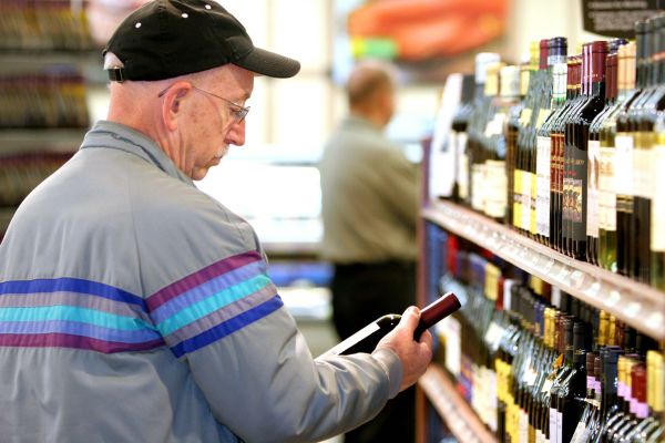 Labels, appellations, médailles font vendre mais ont-ils toujours la côte auprès des viticulteurs ?