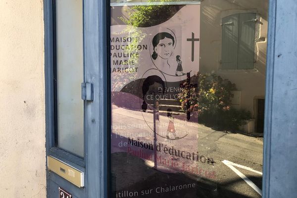 La rentrée scolaire n'aura pas lieu dans cette "maison d'éducation" à Châtillon-sur-Chalaronne.