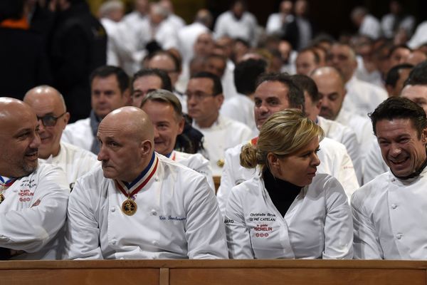 Christelle Brua du restaurant parisien Le Pré Catelan vient d'être sacrée meilleure pâtissière au monde.