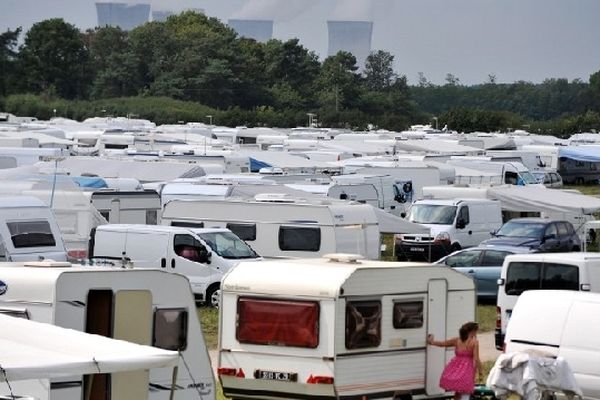 Rassemblement évangéliste à Nevoy en août 2011