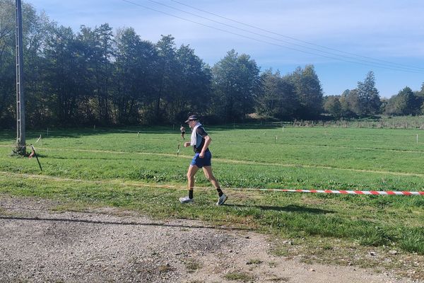 Quinze coureurs français sont engagés aux championnats du monde de Backyard ultraà Chatonnay en Isère.