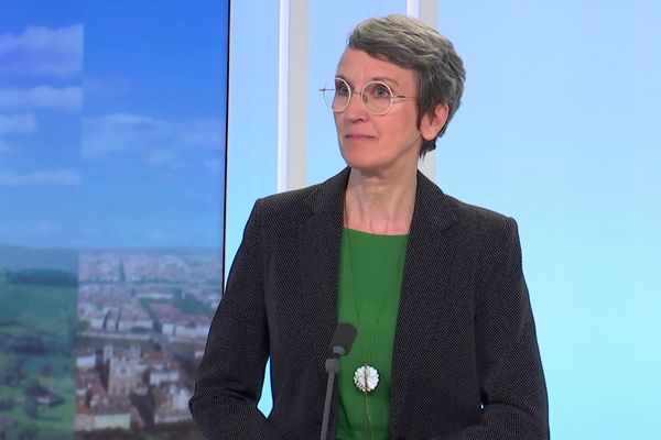 Interviewée par France 3 jeudi 25 février, Fabienne Grévert a ouvert la porte à une alliance avec la gauche, mais sous conditions.