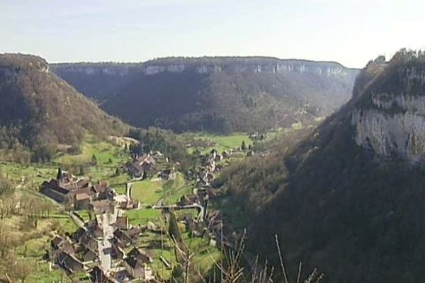 La reculée de Baumes-les-Messieurs, un des plus beaux sites de Franche-Comté