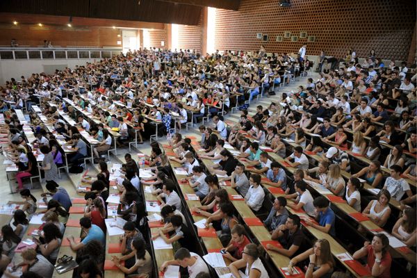 L'Université de Toulouse Capitole (UTC) a voté contre le transfert du nom "Université de Toulouse" au nouvel Établissement Public Expérimental (EPE) porté par l'Université Toulouse III Paul Sabatier.