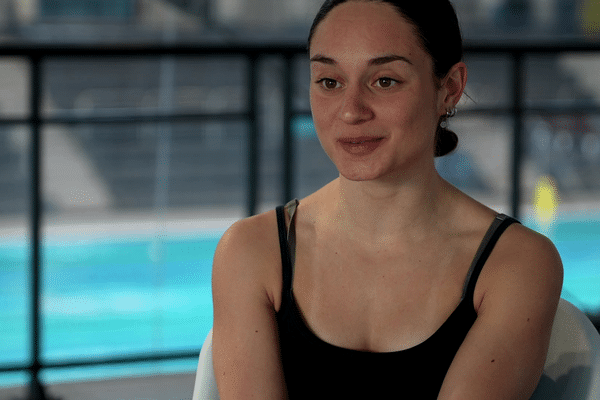 À 21 ans, Léane Morceau, sélectionnée dans l'équipe de France de para natation disputera ses premiers Jeux, une consécration pour cette jeune sportive aux grandes ambitions.