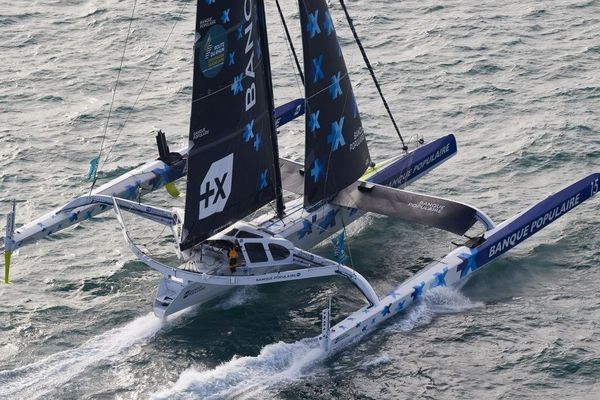 Armel Le Cléac'h sur le Maxi Banque Populaire IX au départ de La Route du Rhum 2018 