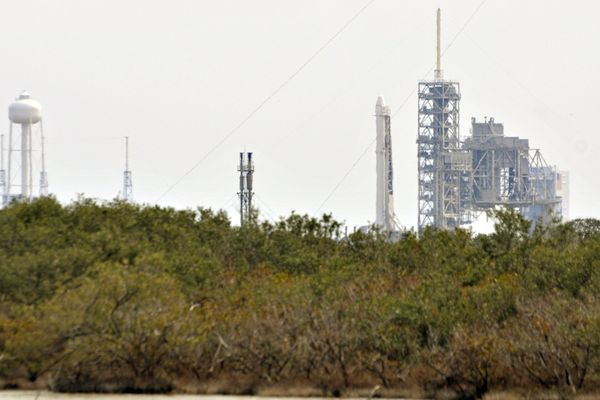 La fusée Falcon 9, de la société Space X.