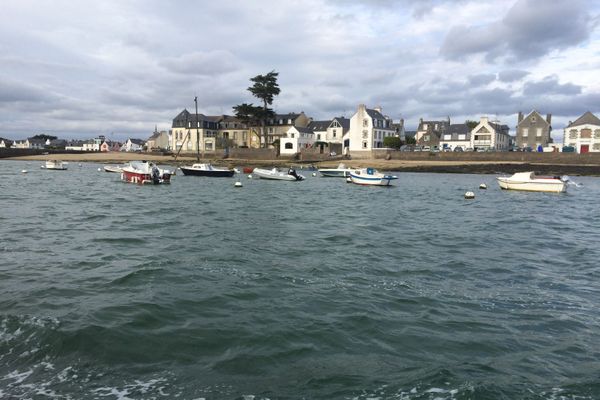 Ciel nuageux sur l'île Tudy (29)