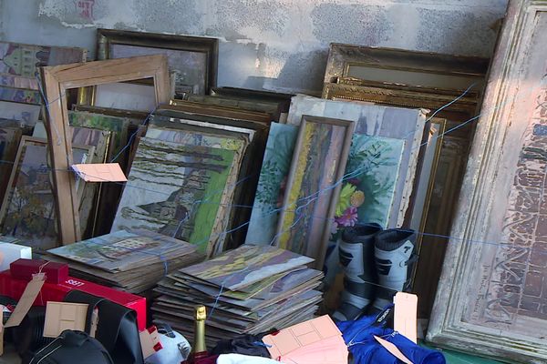 Près de 400 tableaux de Jac Martin-Ferrières avaient été dérobés par les voleurs.