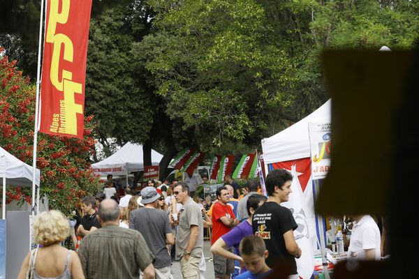 La traditionnelle fête du parti, à Nice, ne sera pas organisée cette année. Un évènement est en cours de préparation à la rentrée de septembre, avec Fabien Roussel, le Secrétaire national du PCF et candidat à l'élection présidentielle 2022.