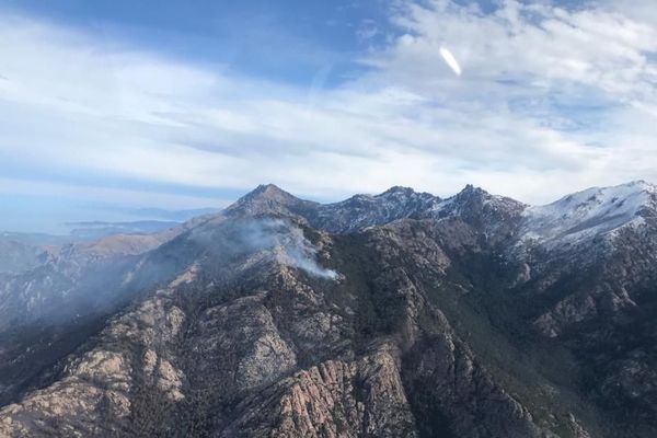 L'incendie de Calinzana vu du ciel