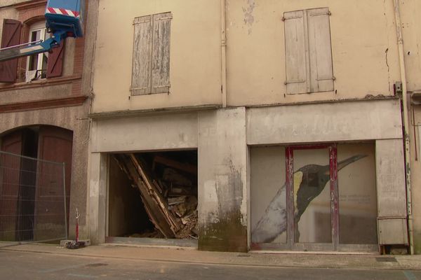 Un mur porteur entre deux maisons à Gaillac se serait effondré entraînant la chute du plancher, heureusement sans faire de victime