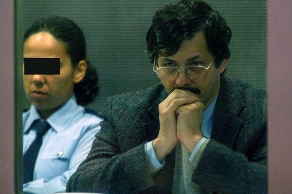 Marc Dutroux pendant son procès à Arlon en juin 2004.