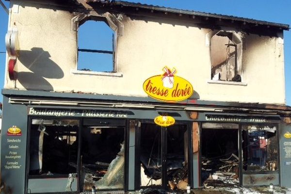 La boulangerie de St-Pierre-d'Oléron incendiée