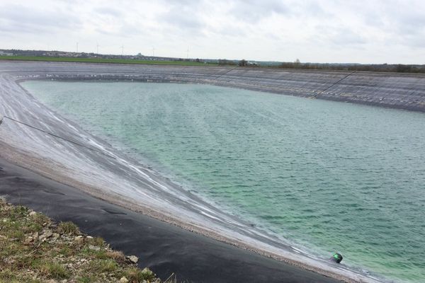 La réserve d'eau de Salles dans les Deux-Sèvres