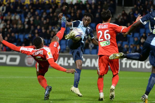 Le Havre, équipe de ligue 2 a sorti Nîmes de la coupe de la ligue. 