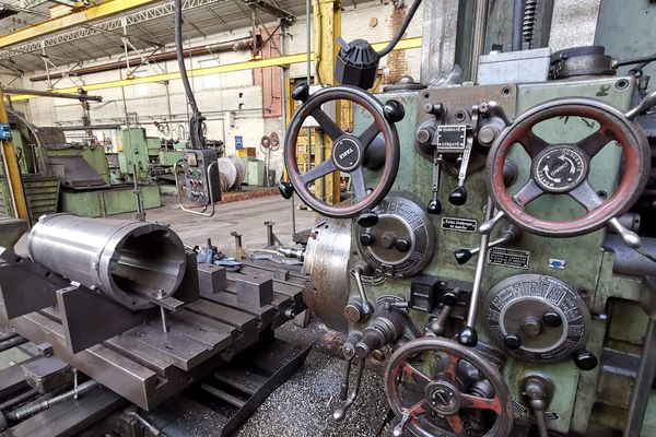 Les Aciéries et Forges d'Anor (Nord) ont fermé en juillet dernier. Elles pourraient rouvrir près d'un an plus tard grâce à deux repreneurs.