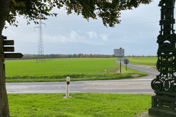 Le drame aurait lieu sur cette route D80, entre le Neubourg et Grand-Bourgtheroulde dans l'Eure.