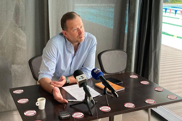 Le directeur du MON, Franck Horter, tenait une conférence de presse ce vendredi 14 juin au centre d'entraînement de Mulhouse (Haut-Rhin).