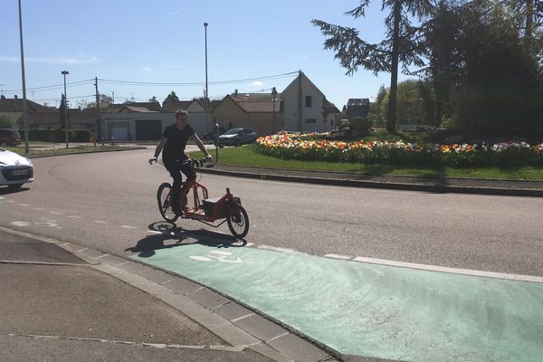 A Troyes, sur la voie Pompidou, plus de 20.000 véhicules côtoient chaque jour les cyclistes