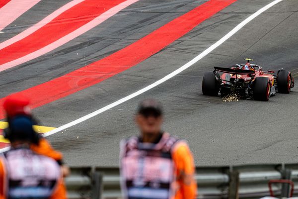 Plus de 200 anecdotes de la Formule 1 sont compilées dans un livre écrit par Frédéric Veille, journaliste passionné.