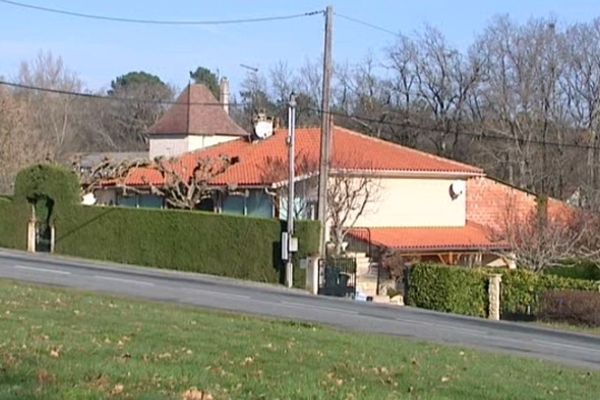 C'est à son domicile que les gendarmes étaient venus l'interpeller.