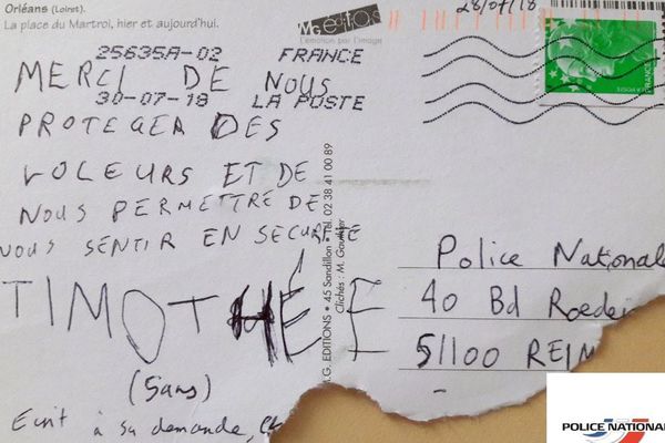 La carte postale envoyée par Timothée est arrivée endommagée à la police nationale de Reims