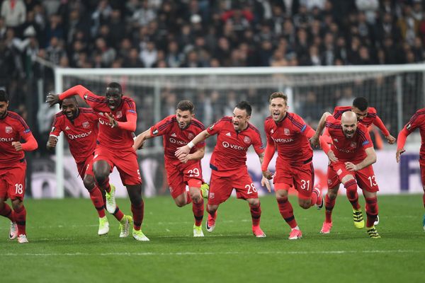 Istanbul, le 20 avril 2017. La joie des joueurs de l'Olympique Lyonnais après leur qualification pour les 1/2 finales de l'Europa Ligue face au Besiktas.