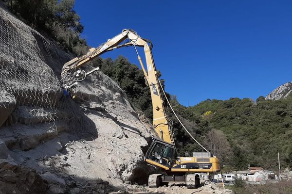 Dans les Alpes-Maritimes, les deux seuls chantiers maintenus par la préfecture ont été mis à l'arrêt sur décision des entreprises. 