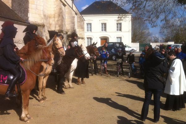 Le rendez-vous était donné à 10h30 à l'église Saint-Gilles de l'Ile Bouchard, le dimanche 6 mars 2016.