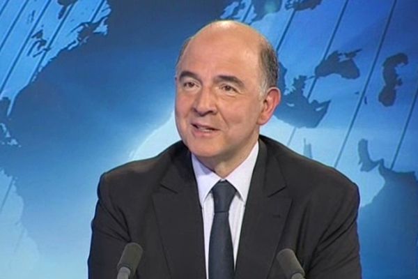 Pierre Moscovici sur le plateau de France3 Auvergne