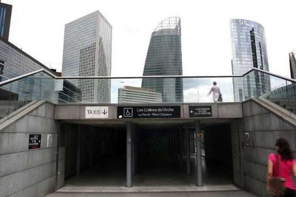 Tours de bureaux à La Défense, près de Paris 