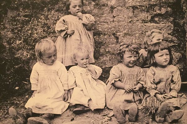 L'enfance vue par les Frères Géniaux et dont les photos sont présentés au Musée de Bretagne à Rennes