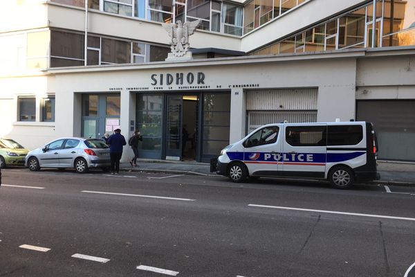 C'est rue de la mouillère que les faits se sont déroulés peu avant midi, le 9 novembre à Besançon. Une personne a été retrouvée décédée.