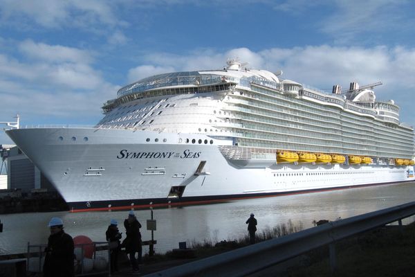 Le paquebot Symphony of the Seas aux chantiers STX de Saint-Nazaire en février 2018